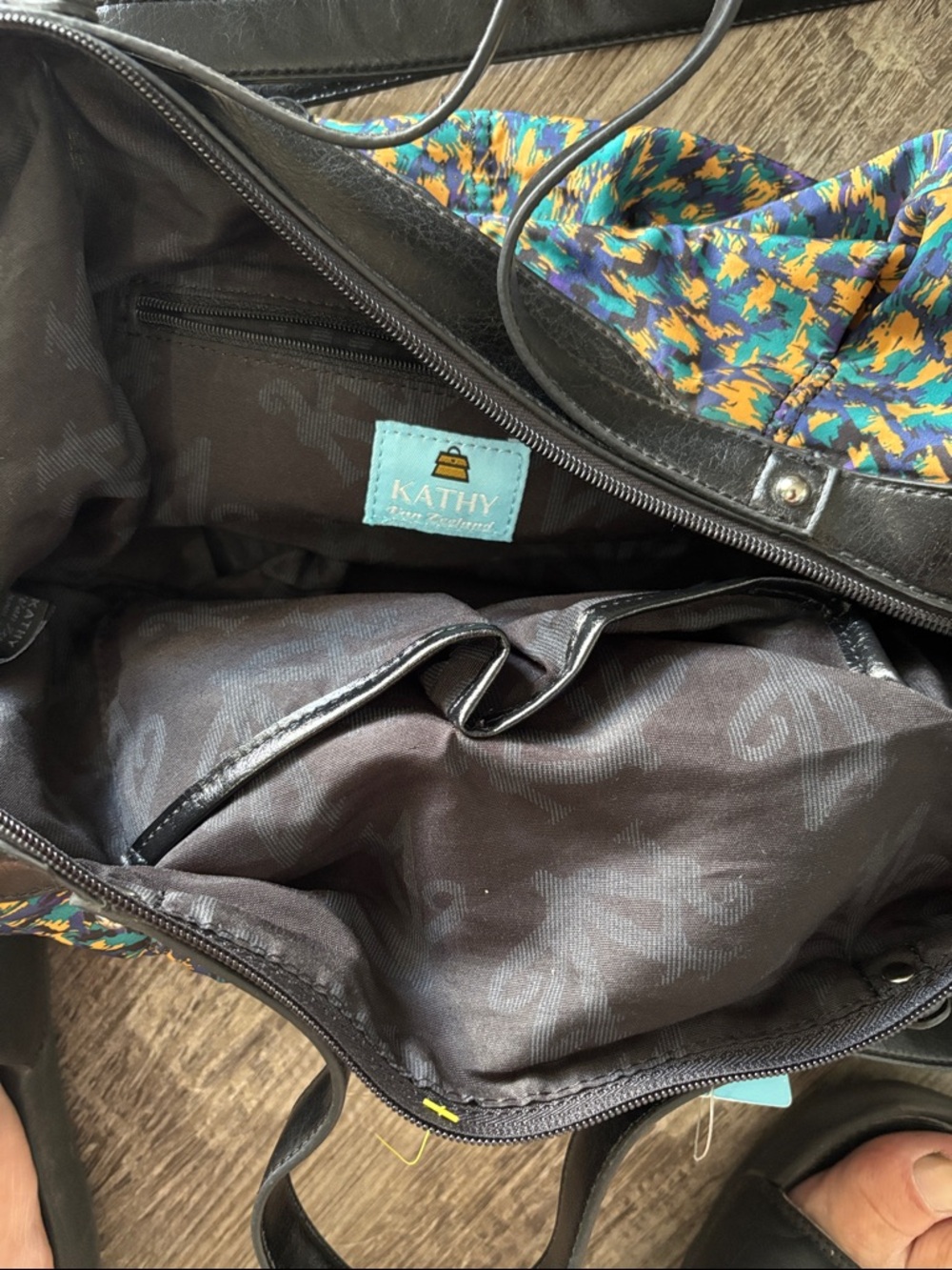 Spacious Kathy Van Zeeland Multicolor Patterned Shoulder Bag with Black Trim - Picture 5 of 5